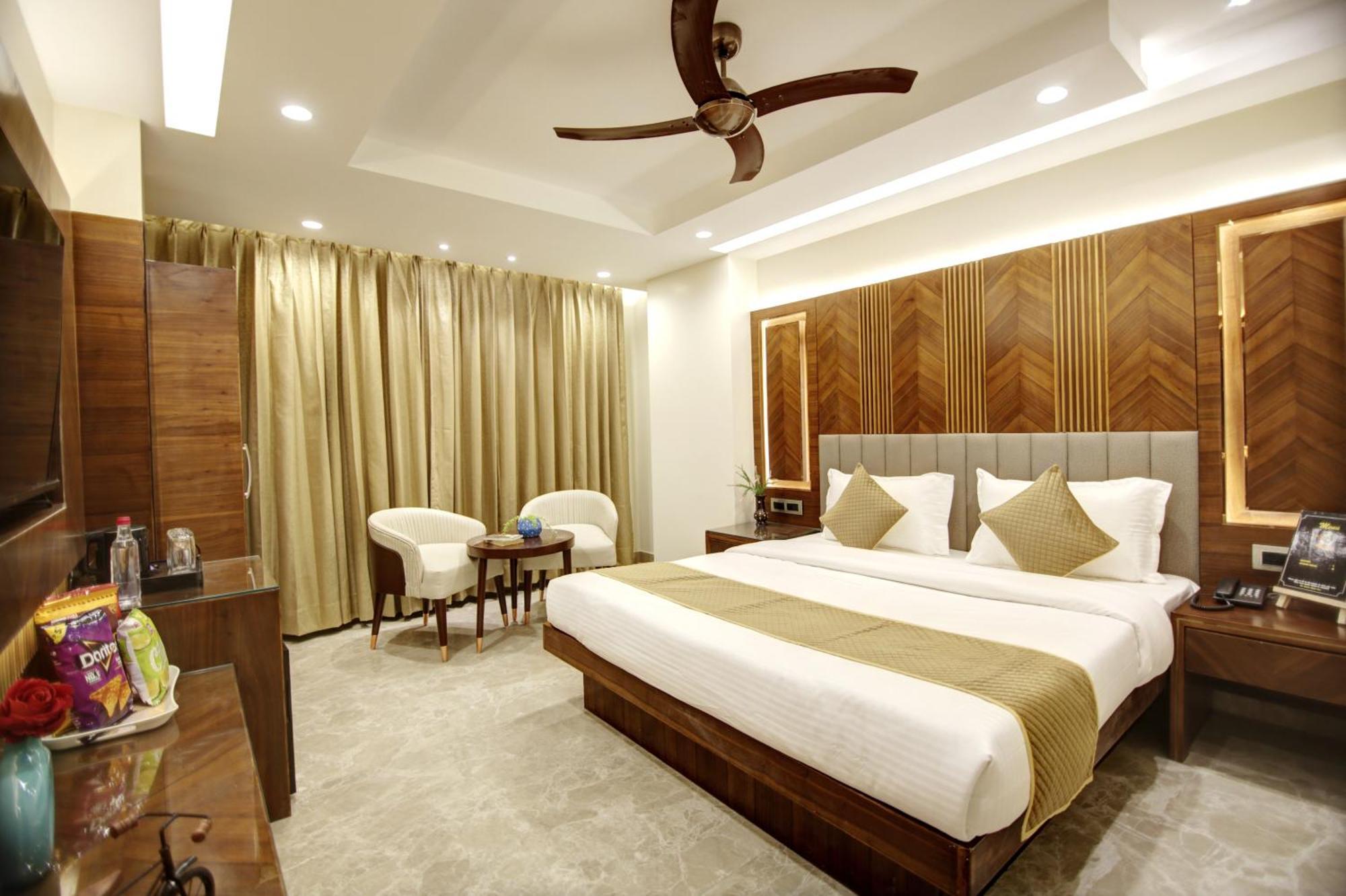 The Vanson Pride Delhi Nuova Delhi Esterno foto