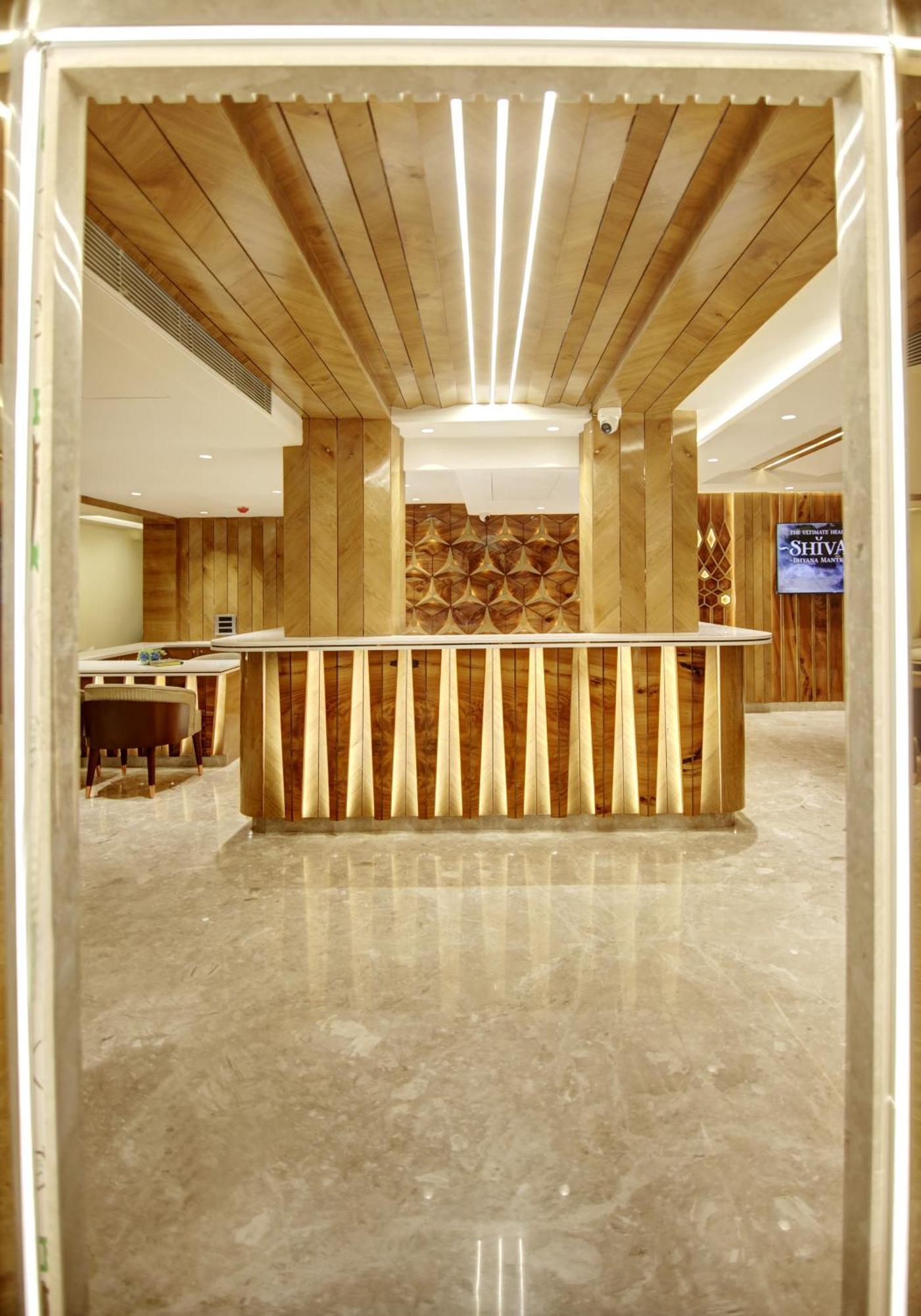 The Vanson Pride Delhi Nuova Delhi Esterno foto